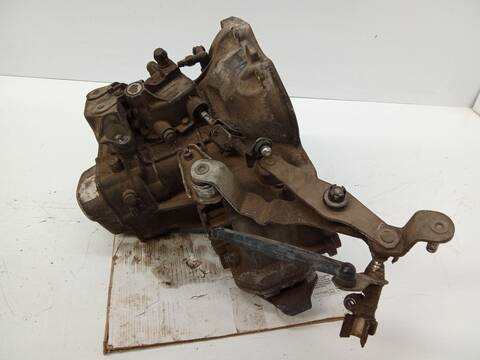 Foto 2ª: Caja Cambios Opel Astra 1.6 I F19 M19) 75CV 55KW [C 16 NZ,X 16 SZR] (1997)