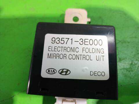 Foto 2ª: Centralita Motor ECU Kia Sorento 2.5 CRDI 170CV 125KW [D4CB] (2007)