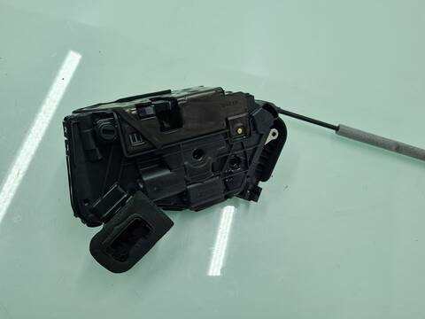 Foto 4ª: Cerradura Puerta Trasera Derecha Volkswagen Tiguan SPORT 4MOTION BMT 239CV 176KW [CUA] (2019)