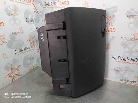 Guantera Volvo V40 R-DESIGN MOMENTUM 150CV 110KW