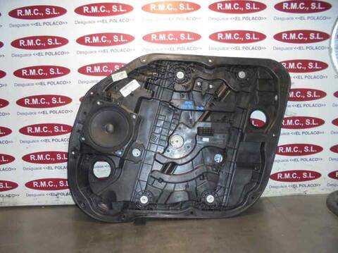Foto 1ª: Elevalunas Eléctrico Delantero Derecho Kia Carens BASIC 116CV 85KW [D4FD] (2015)