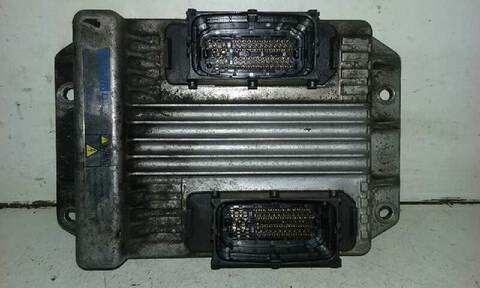 Foto 1ª: Centralita Motor ECU Opel Meriva 1.7 16V CDTI 100CV 74KW [Z17DTH] (2004)