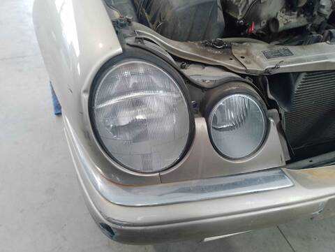 Faro Derecho Mercedes Clase E 180 200 210.035) BERLINA 136CV 100KW