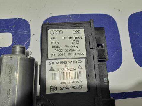 Foto 2ª: Elevalunas Eléctrico Trasero Derecho Seat Exeo 2.0 TDI 143CV [CAGA] (2008)