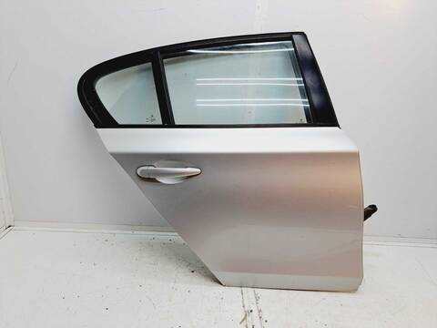 Puerta Trasera Derecha Bmw Serie 1 114 118D BERLINA 143CV 105KW