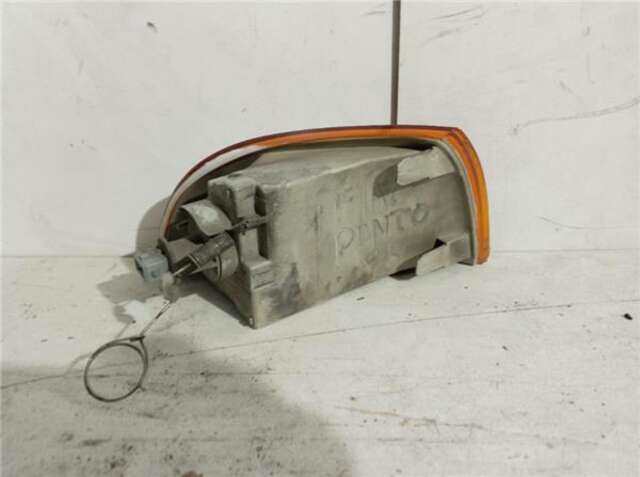 Foto 2ª: Faro Izquierdo Fiat Punto 1.8 16V (131 CV) [176B7000]
