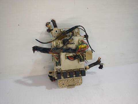 Foto 2ª: Caja Reles Fusibles Toyota Rav4 2.0 LUNA 4X4 2003 ) 150CV [1AZFE] (2000)