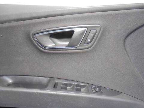 Foto 4ª: Tapizados Cartoneras Seat Leon 1.6 TDI 110CV 81KW [CXX] (2016)