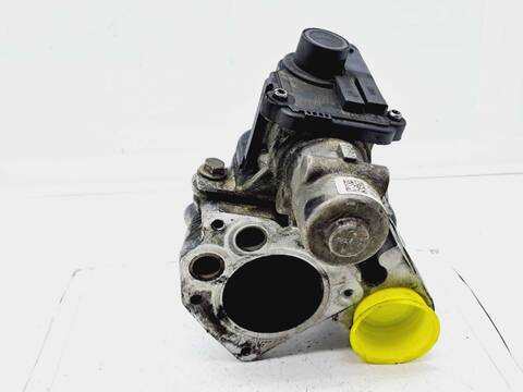 Foto 4ª: Valvula EGR Renault Clio AUTHENTIQUE 68CV 50KW [K9K M7] (2007)