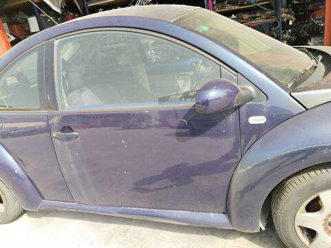 Foto 2ª: Puerta Delantera Derecha Volkswagen New Beetle ALH BERLINA (2000)