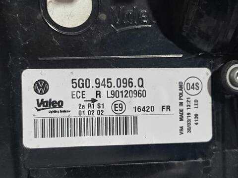 Foto 3ª: Piloto Trasero Derecho Volkswagen Golf COMFORTLINE BLUEMOTION AUT. 150CV (2013)