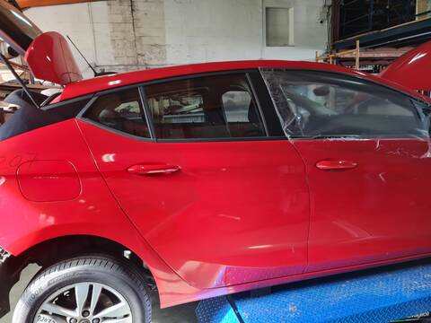 Foto 1ª: Puerta Trasera Derecha Opel Astra SELECTIVE 110CV 81KW [B16DTE] (2017)