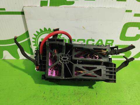 Foto 3ª: Caja Reles Fusibles Opel Astra ESSENTIA BERLINA 90CV 66KW [Z14XEP] (2004)