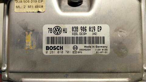 Foto 2ª: Centralita Motor ECU Volkswagen Passat ADVANCE 1 TDI 131CV [AVF] (2000)