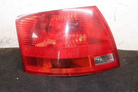 Piloto Trasero Izquierdo Audi A4 1.9 TDI 116CV 85KW