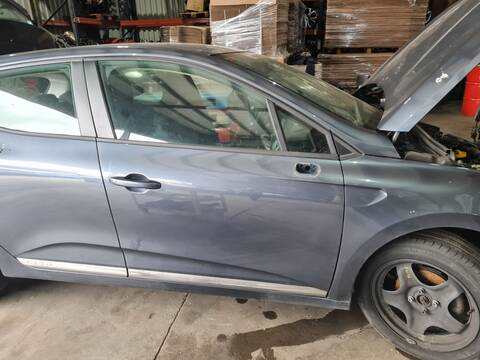 Foto 1ª: Puerta Delantera Derecha Renault Clio BUSINESS EDITION 100CV 74KW [H4D450] (2023)