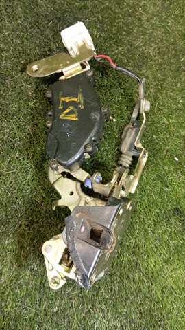 Foto 2ª: Cerradura Puerta Delantera Izquierda Toyota 4 Runner 3.0 T DIESEL (1993)