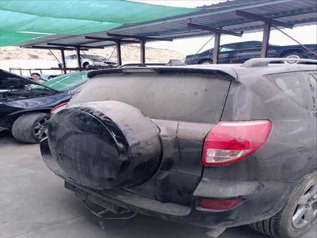 Portón Toyota Rav4 2.2 D 4WD ALA30_ ALA30R)