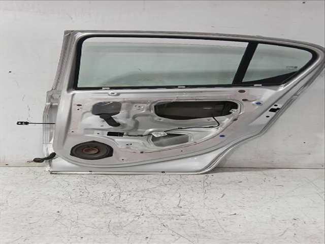 Foto 1ª: Puerta Trasera Derecha Opel Corsa 1.4 08 68) 75CV [B 14 XEJ D 14 XEJ] (2014)