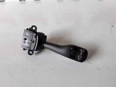 Foto 1ª: Mando Multifuncion Bmw Serie 3 315 320TD 2.0 16V DIESEL CAT 150CV (2001)