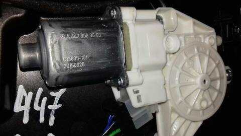 Foto 2ª: Elevalunas Eléctrico Delantero Derecho Mercedes Vito 88CV 65KW (2014)