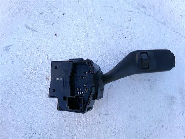 Foto 2ª: Mando Multifuncion Ford Focus 1.6 TDCI SEDAN, 2008-2011 [G8DB] (2010)