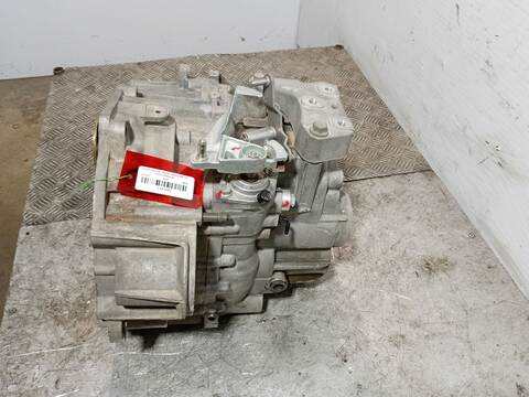 Foto 2ª: Caja Cambios Volkswagen Passat ADVANCE 4MOTION BERLINA 140CV 103KW [BKP] (2005)