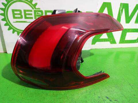 Foto 3ª: Piloto Trasero Derecho Peugeot 2008 ALLURE 110CV (2013)