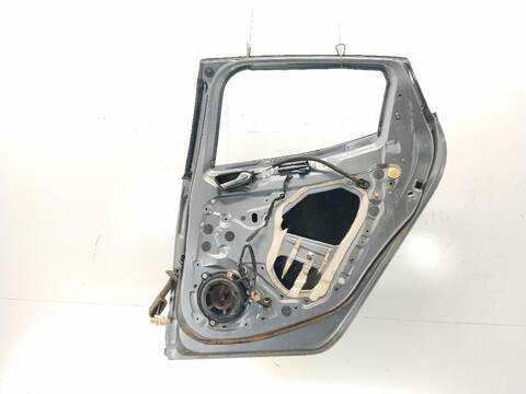 Foto 3ª: Puerta Trasera Derecha Renault Clio 1.6 E-TECH 145 B7MU) (2019)