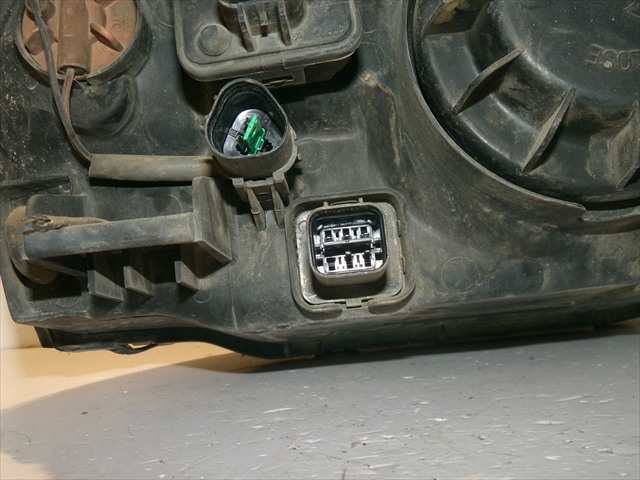 Foto 4ª: Faro Izquierdo Hyundai Santa Fe 2.0 CRDI 2001-2006 [D4EA] (2003)