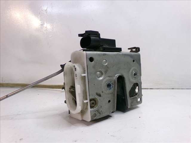 Foto 3ª: Cerradura Puerta Delantera Derecha Audi A4 1.9 TDI 1994-2000 [1Z] (2000)
