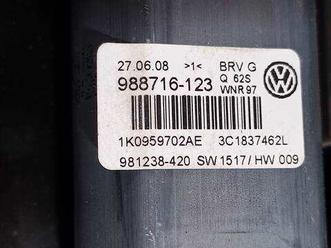 Foto 3ª: Elevalunas Eléctrico Delantero Derecho Volkswagen Passat INDIVIDUAL BERLINA 140CV 103KW (2003)