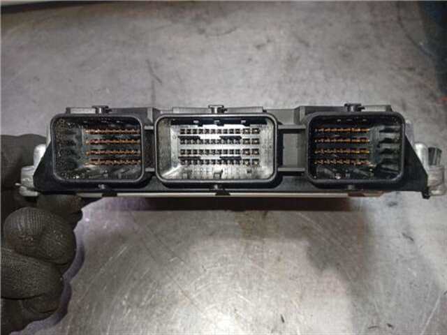 Foto 3ª: Centralita Motor ECU Ford Focus 1.6 TITANIUM [1.6 LTR. - 66 KW TDCI CAT]