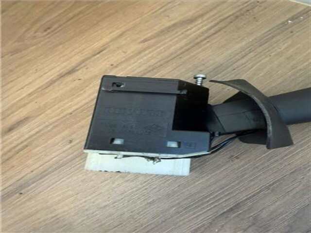 Foto 2ª: Mando Multifuncion Renault Clio 1.5 AUTHENTIQUE [1.5 LTR. - 60 KW DCI DIESEL] [K9K B7]