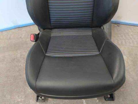 Foto 3ª: Asiento Delantero Izquierdo Toyota Rav4 HYBRID 4X2 ADVANCE 218CV [A25A] (2021)