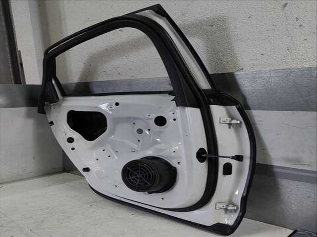 Foto 3ª: Puerta Trasera Izquierda Audi A6 177 CV 130KW [CGLC CGL] (2014)
