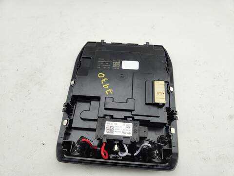 Foto 2ª: Luz Interior Volkswagen Golf 1.5 ETSI 150CV 110KW [DXDE] (2024)