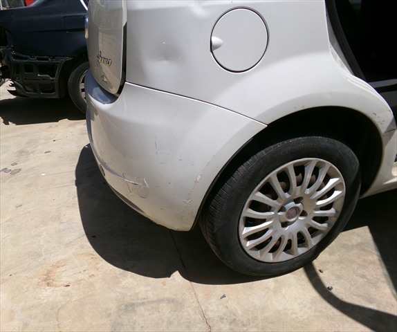 Foto 2ª: Paragolpes Trasero Fiat Punto 1.3 JTD 2006-2012 [199A2000] (2011)