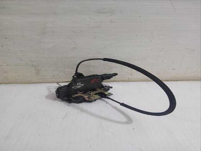 Foto 2ª: Cerradura Puerta Delantera Derecha Volkswagen Polo 1.9 SDI 64CV [ASY] (2001)