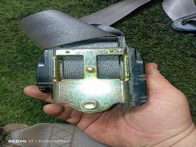 Foto 2ª: Cinturón Delantero Derecho Nissan Trade 3.0 TD 100 [BD30T] (1999)