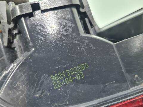 Foto 2ª: Piloto Trasero Derecho Citroen Berlingo 2.0 HDI 600 FURG. 90CV 66KW [RHY] (2004)