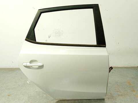 Puerta Trasera Derecha Hyundai i30 1.6 CRDI 90CV 66KW