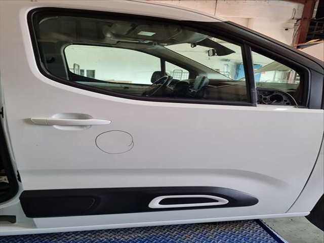 Puerta Delantera Derecha Citroen Berlingo 1.5 BLUEHDI 100 102CV 75KW