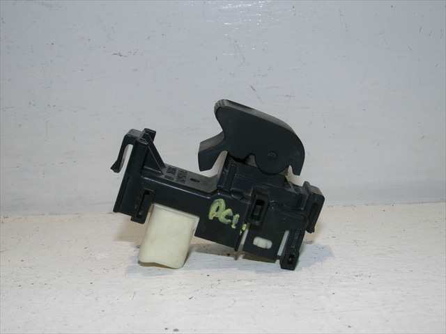 Foto 2ª: Botonera Elevalunas Toyota Yaris 1.4 D 2006-2011 [1ND] (2009)