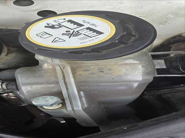 Foto 1ª: Deposito Expansion Land Rover Discovery TDV6 S 190CV 140KW (2009)
