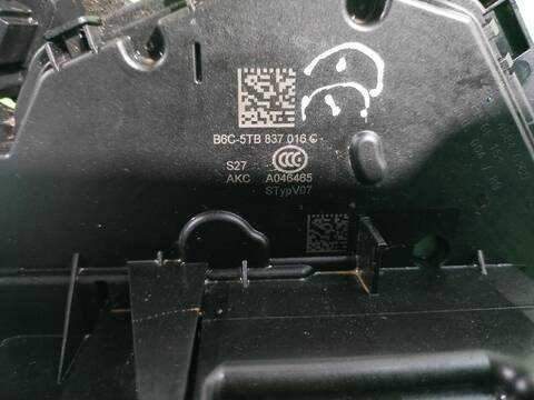 Foto 3ª: Cerradura Puerta Delantera Derecha Volkswagen T-Roc BASIS 110CV [DLAA] (2021)