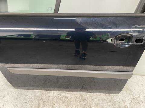 Foto 3ª: Puerta Delantera Izquierda Renault Scenic GRAND CONFORT DYNAMIQUE 131CV 96KW [F9Q818] (2007)