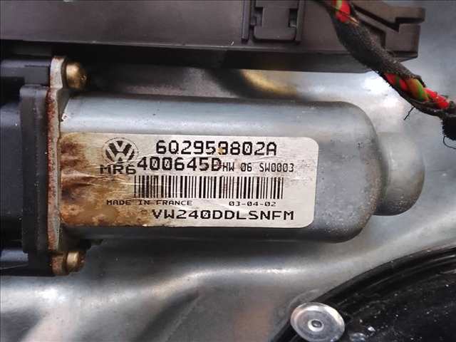 Foto 3ª: Elevalunas Eléctrico Delantero Izquierdo Volkswagen Polo 0.1 5 PUERTAS (2004)