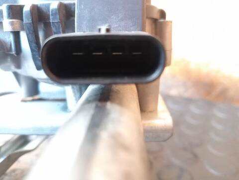 Foto 2ª: Motor Limpia Delantero Mercedes Clase A 140 1.5 CDI CAT 109CV (2012)