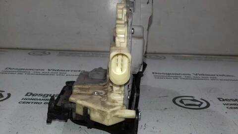 Foto 3ª: Cerradura Puerta Delantera Derecha Volkswagen Tiguan COUNTRY 140CV 103KW [CBAB] (2008)